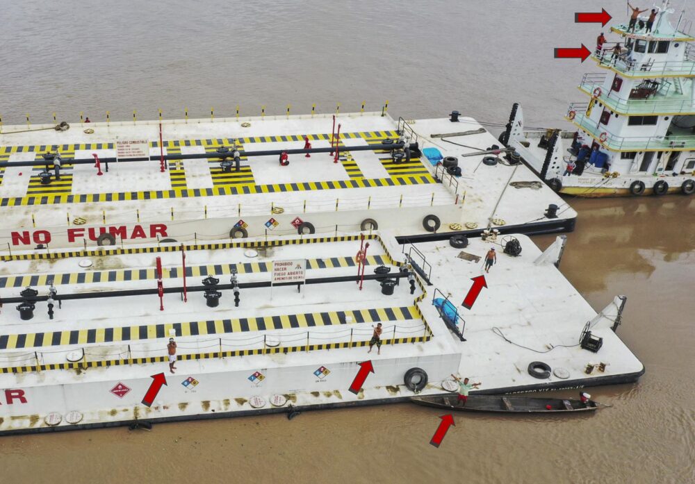 Una de las embarcaciones tiene 40 mil barriles de petróleo de la empresa canadiense Petrotal
