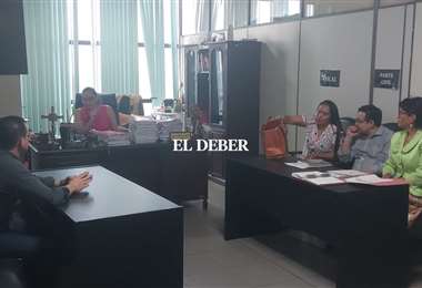 Suspenden audiencia de cesación a la detención preventiva de dos  exejecutivos del Banco Fassil | El Deber