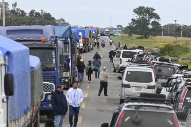 IBCE: Nueve de cada diez cruceños opinan que bloquear caminos debe ser considerado como un delito