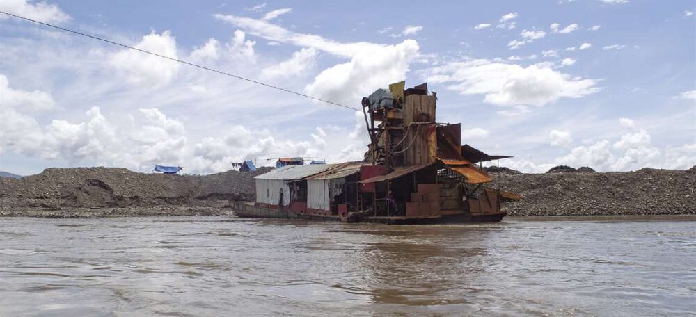 La Paz tiene tres puntos críticos donde la minería ilegal se asentó y causa  estragos | El Deber