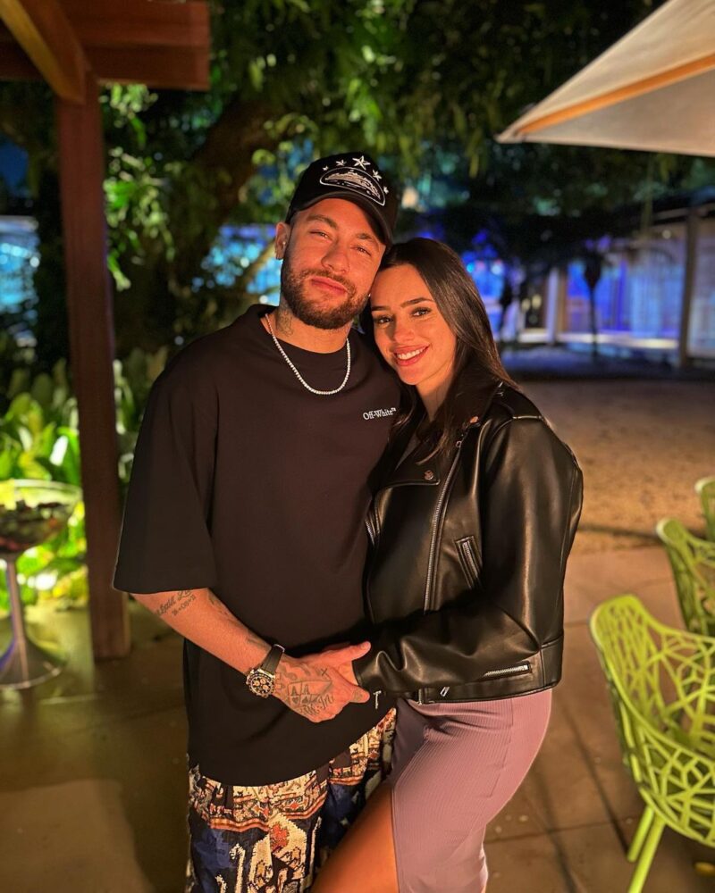 Neymar espera su primer hijo con la modelo brasileña Bruna Biancardi (Instagram)