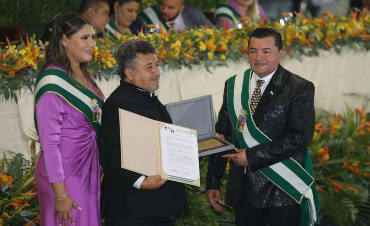 Distinciones en la sesión de honor del Concejo Municipal cruceño