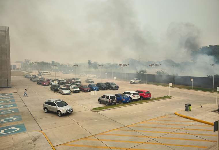 Santa Cruz Incendio en el s ptimo anillo de la zona norte obliga