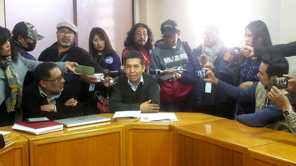 TED de Oruro aprueba la recolección de firmas y huellas para revocatorio de 11 autoridades electas