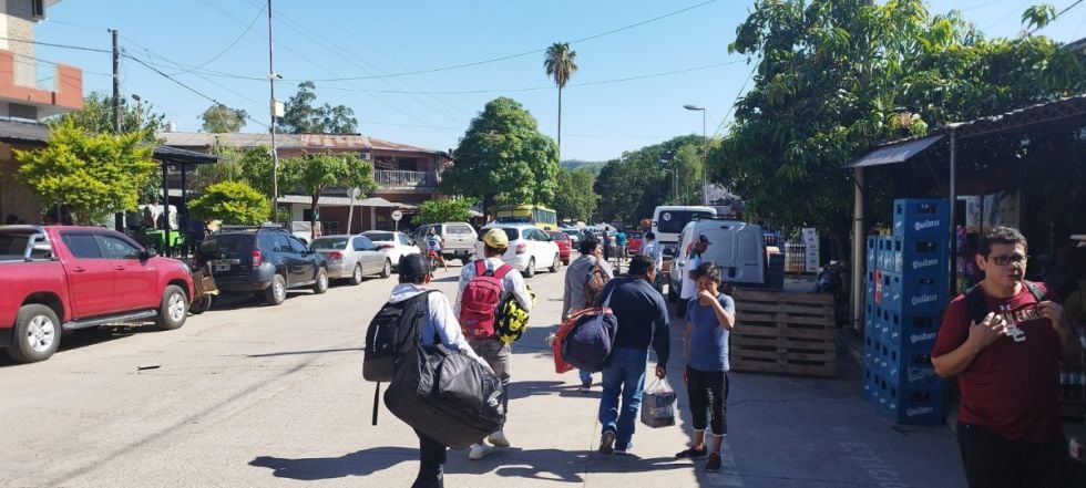 La escasez de dólares y el bajón comercial golpea en la frontera