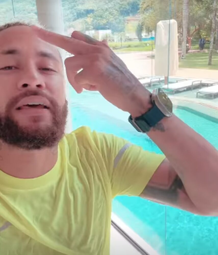 Neymar hizo un gesto en un post respondiendo a los "haters" — Foto: Reproducción/Instagram