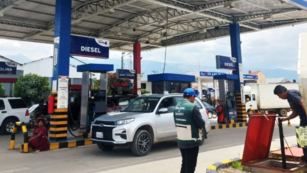 Tarija espera: ANH prioriza el eje central para los envíos extra de combustible