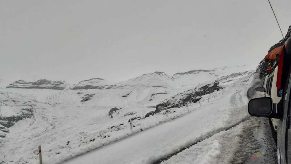 La Paz: Suspenden salidas a los Yungas por deslizamientos y nevada en la cumbre./ URGENTE.BO