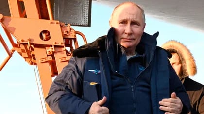 Vladimir Putin Voló En Un Bombardero Supersónico Tu-160M, Capaz De ...