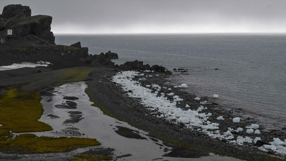 La isla Livingston, en las islas Shetland del Sur, en la Antártida, en una imagen del 26 de enero de 2024