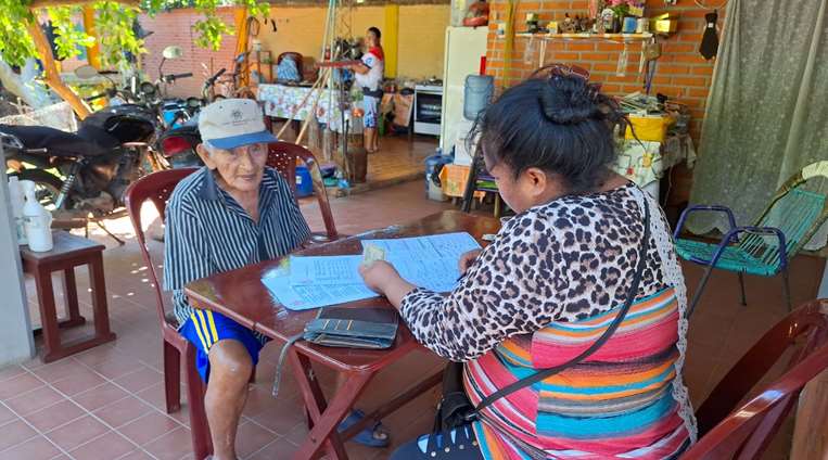 Los ancianos del hogar Don Bosco en Yapacaní fueron censados. Foto: Soledad Prado.