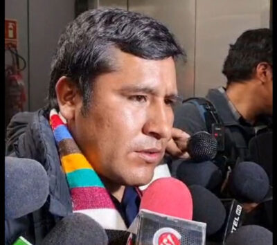 Huaytari denuncia que ‘políticos maliciosos’ buscan ‘tomar’ el Legislativo