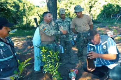 Municipio de Villa Montes entrega plantines de cítricos al Regimiento Pisagua