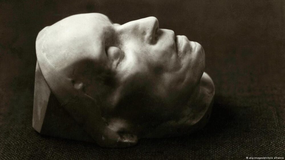 Máscara mortuária de Ludwig van Beethoven.
