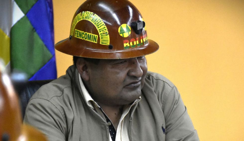 Comprometen acelerar los contratos mineros en áreas rurales