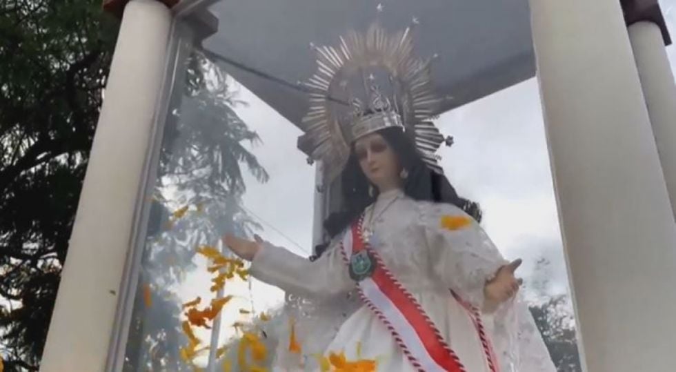 (Video) Feligreses de Tarija dan emotiva bienvenida a la Virgen de Chaguaya