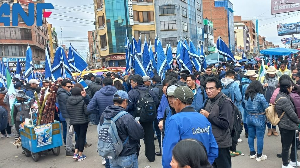 Algunnos militantes del MAS "arcista", ya en El Alto, dispuestos a ser parte del Congreso. ANF