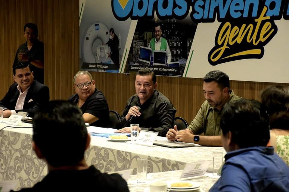 Johnny Fernández anuncia Plan Anticrisis con los empresarios y rebaja de impuestos para enfrentar el bajón económico