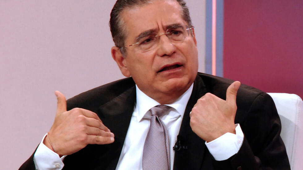 El abogado panameño Ramón Fonseca, uno de los fundadores del bufete Mossack Fonseca, entrevistado en la cadena de televisión Telemetro, en Ciudad de Panamá, el 4 de abril de 2016