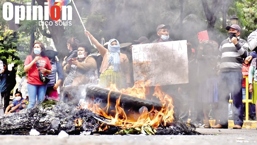 Los conflictos en el municipio de Sacaba en exigencia de alternancia de concejales, en días anteriores. / DICO SOLÍS