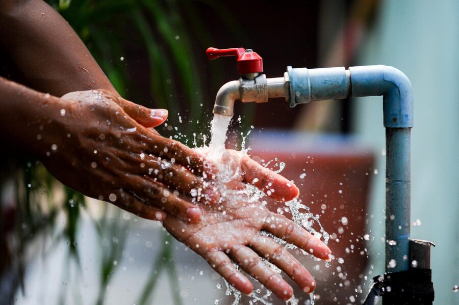 Epsas descarta “tarifazo” en facturas de agua y aclara que están regulados por la AAPS