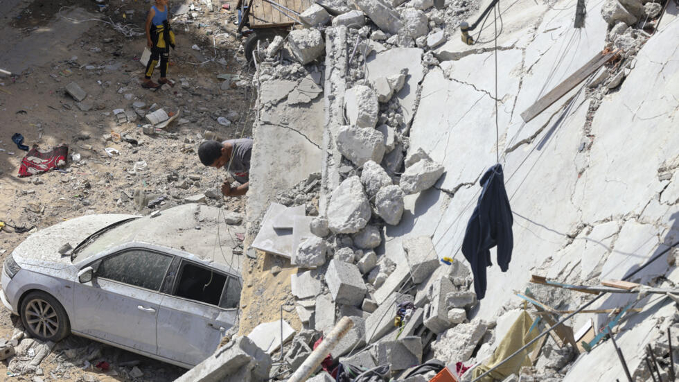 Un edificio derrumbado en el barrio de Al Daraj, en Gaza, por un bomabrdeo israelí el 21 de mayo de 2024