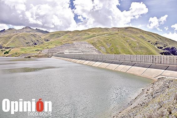 La represa de Misicuni con 156 millones de metros cúBicos de agua, en días recientes. / DICO SOLÍS