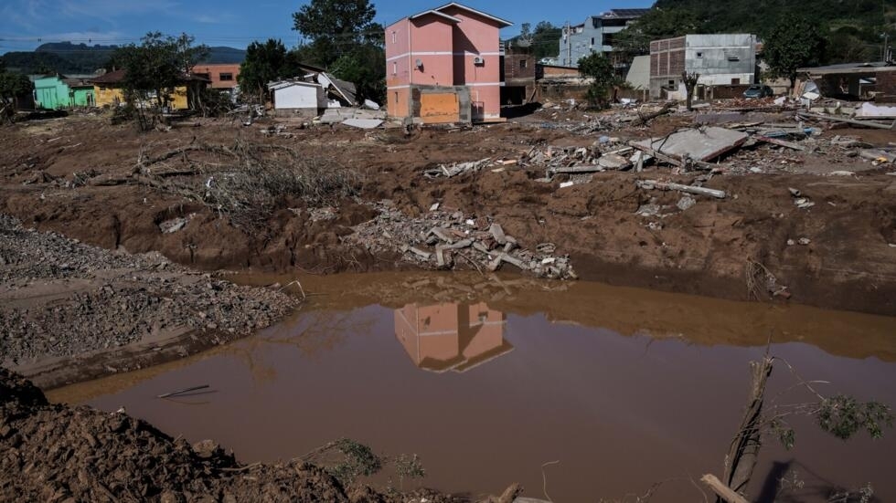 Vista de Roca Sales, estado de Rio Grande do Sul, Brasil, tomada el 15 de mayo de 2024, tras las devastadoras inundaciones que asolaron la región