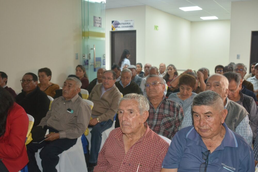 Renta de jubilados se incrementa entre Bs 39,88 y Bs 107,48 de forma retroactiva a enero y desde junio