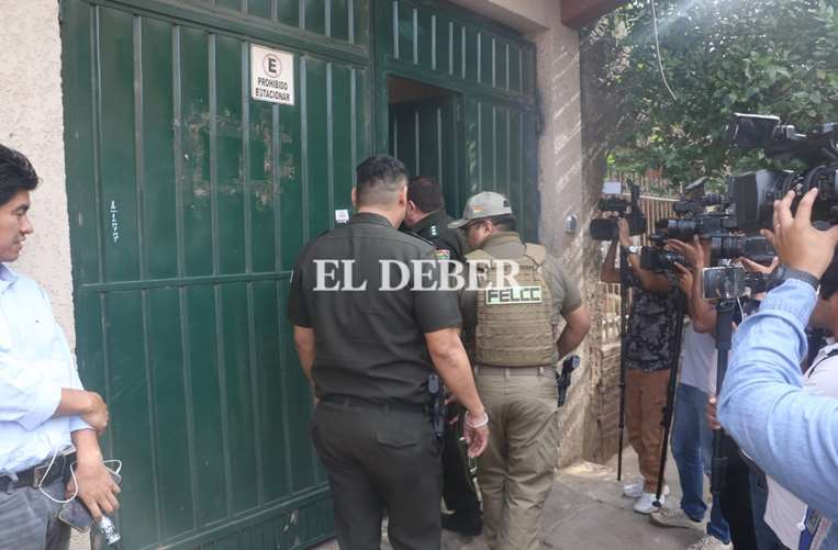 La Policía allanó un domicilio y desarticuló un clan de estafadores/Foto: Juan C. Torrejón