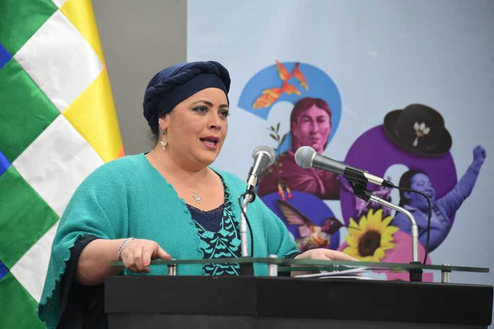 Ministra Prada considera “indignante” que Morales recurra a la misoginia para atacarla