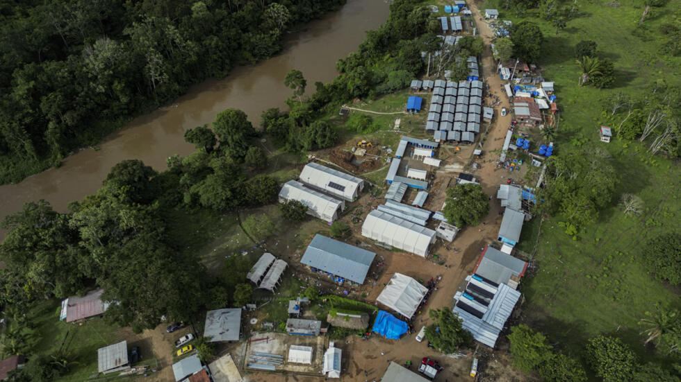 Vista aérea del Centro de Recepción de Atención al Migrante en Lajas Blancas, en la selvática provincia de Darién, Panamá, el 27 de junio de 2024