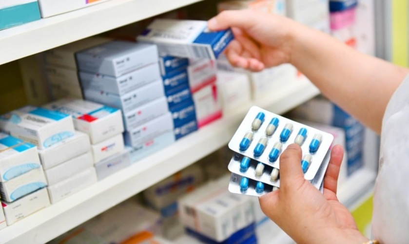 Farmacéuticas garantizan abastecimiento de medicamentos y anuncian trabajo conjunto contra el contrabando