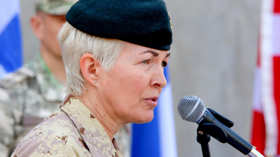 La teniente general Jennie Carignan, primera mujer al frente del Ejército de Canadá, en una ceremonia en Bagdad el 26 de noviembre de 2019