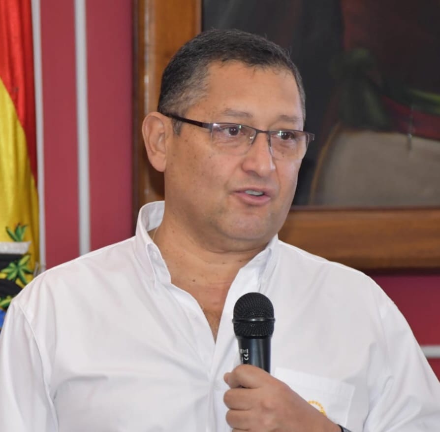Gobernador Oscar Montes Garzón