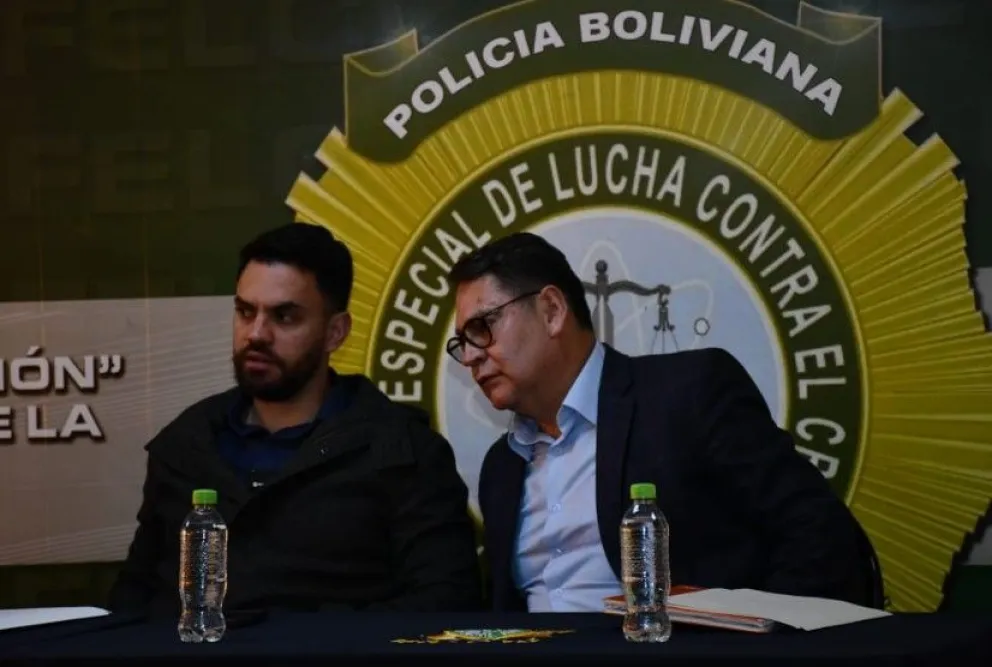 El ministro de Gobierno, Eduardo Del Castillo y el viceministro de Régimen Interior y Policía, Jhonny Aguilera. Foto: APG