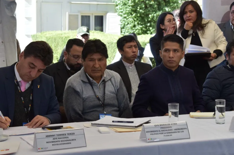 Evo Morales en la reunión del TSE. Foto: TSE