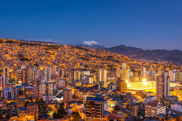 En La Paz se alcanzó una cobertura eléctrica de 95,6% y de agua potable del 89%