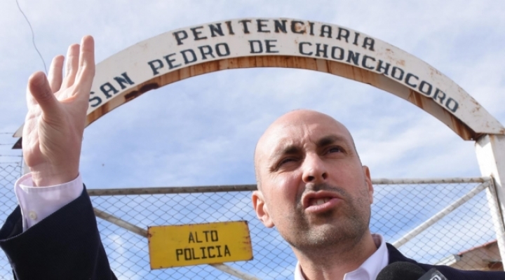 Impiden el ingreso del abogado de Fernando Camacho al penal de Chonchocoro