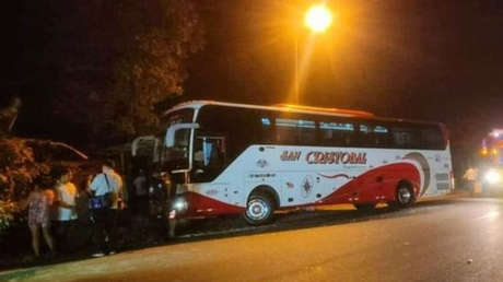 Masacre al interior de un autobús en Ecuador deja cinco muertos