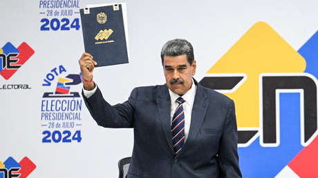 Maduro: "Se intenta imponer en Venezuela un golpe de Estado, una especie de Guaidó 2.0"