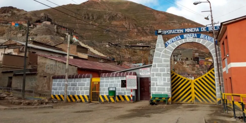Instalaciones de Huanuni, principal mina de estaño del país. Foto: Comibol