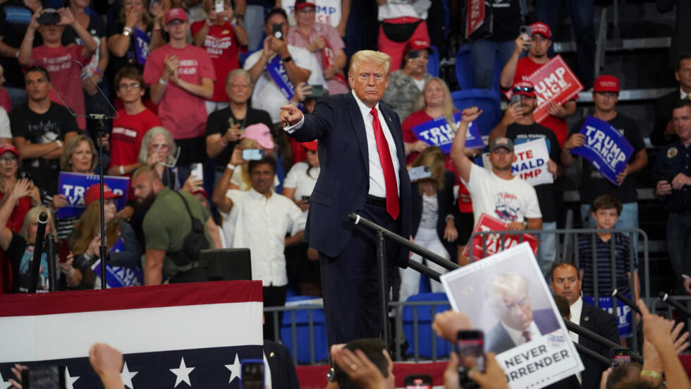 El candidato presidencial republicano y expresidente Donald Trump en un acto de campaña en Atlanta, Georgia. Estados Unidos, 3 de agosto de 2024.