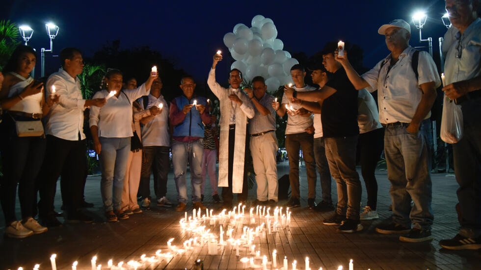 Una vigilia contra la violencia celebrada en Cúcuta, Colombia, el 15 de abril de 2024