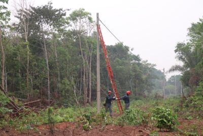 ENDE Corporación impulsa la ampliación de las redes eléctricas en Beni y La Paz