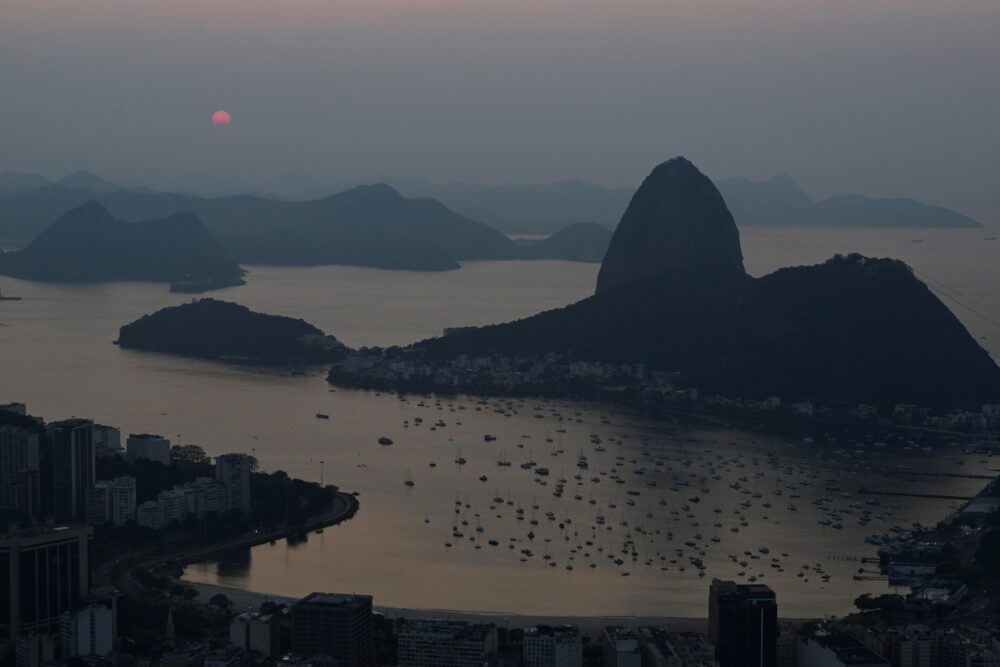 Amanecer en Rio de Janeiro, una de las ciudades afectada por el humo de los fuegos de la Amazonía en Brasil, el 9 de septiembre de 2024.