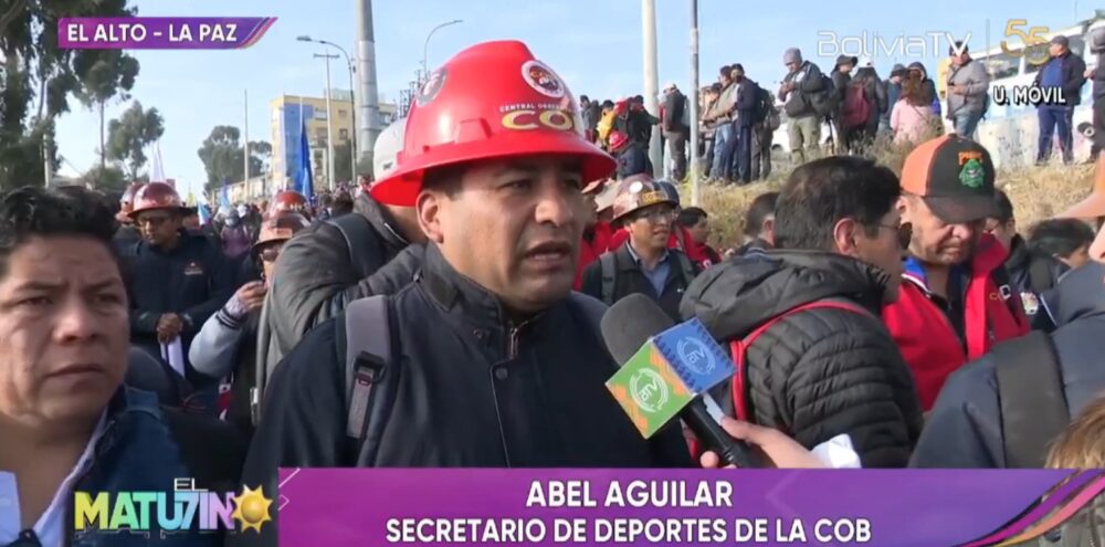 Organizaciones sociales se concentran en la Ceja de El Alto para la marcha en defensa de la democracia