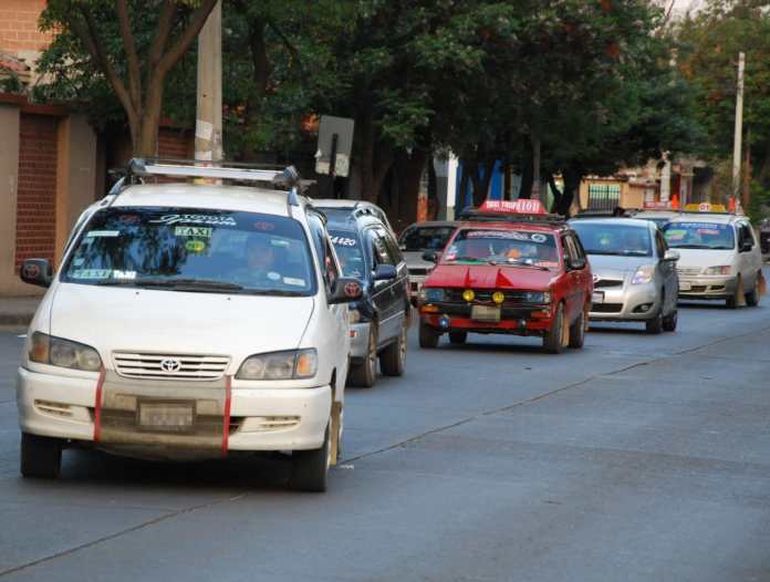 Transporte sindicalizado anuncia repliegue de motorizados.