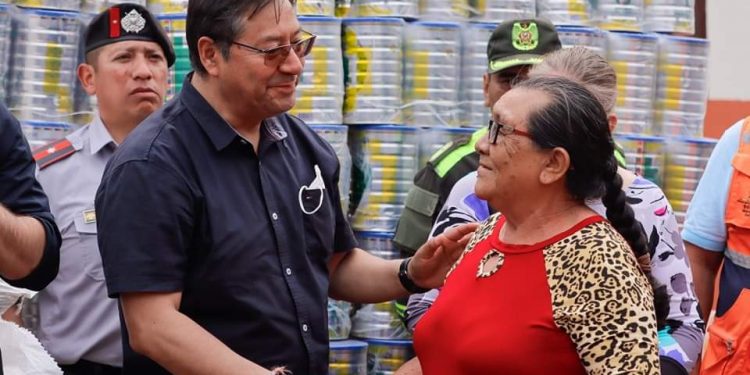 El municipio de Urubichá recibe ayuda humanitaria del Gobierno nacional para damnificados y bomberos forestales