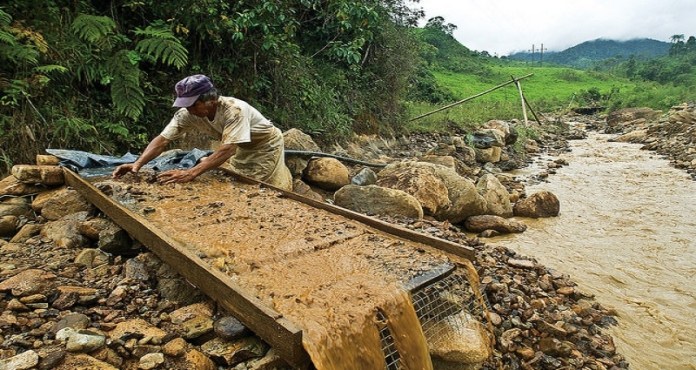 Gobierno aseguró que no permitirá la minería ilegal.